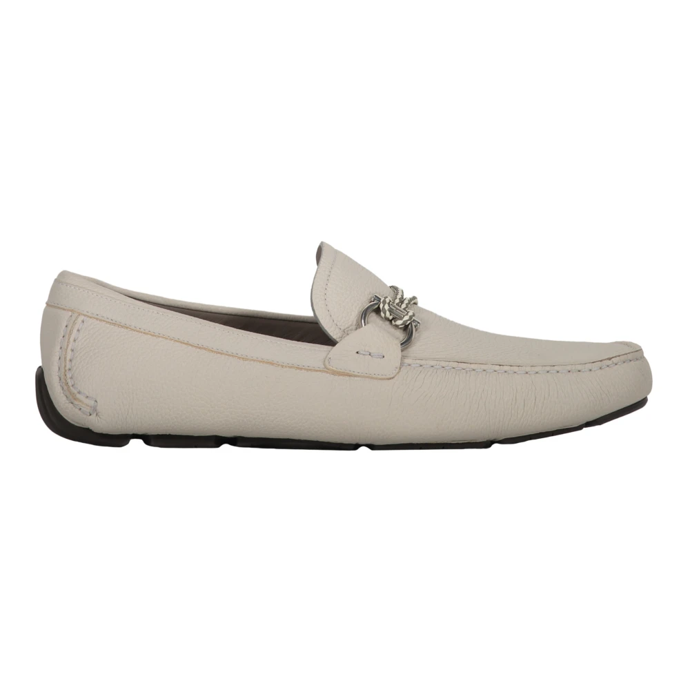 Salvatore Ferragamo Kornigt Läder Loafers med Gancini Detalj Beige, Herr