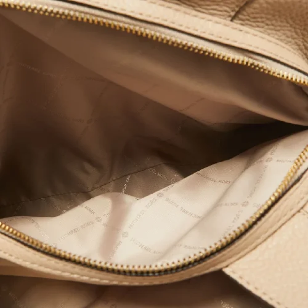 Michael Kors Pre-owned Leather shoulder-bags Beige Dames