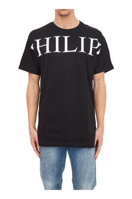 black-t-shirt-with-unique-design