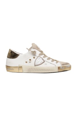sneakers-blanches-style-vintage-aw25