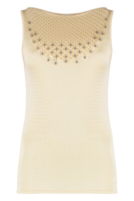 knitted-top-with-metal-beads