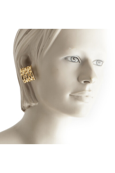 structured clip on earrings