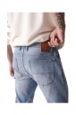 slim-fit-jeans