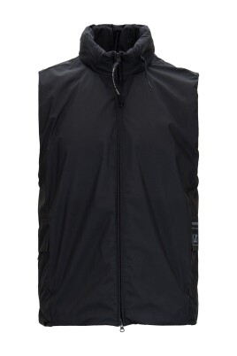 zip-up-vest