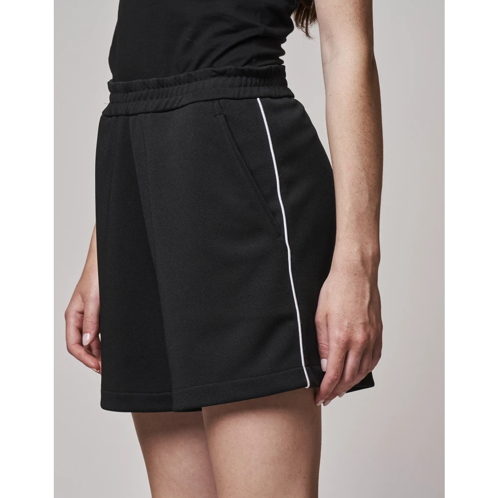Douuod Woman Technische Fleece Shorts Elastische Taille Black Dames