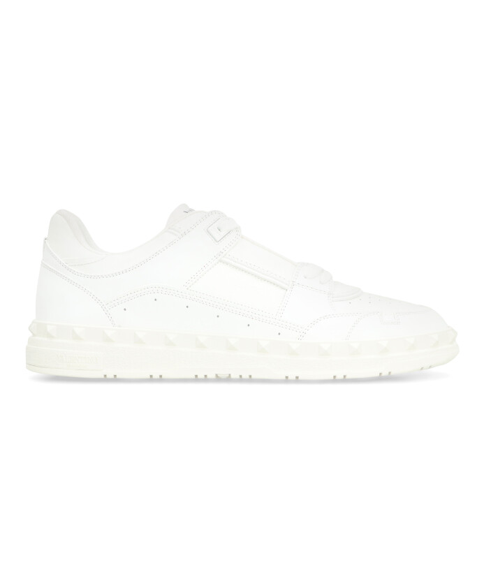 baskets-en-cuir-cloute