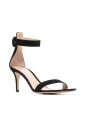 sandales-noires-en-daim-a-bout-ouvert