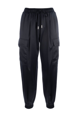 stylish-pants-for-men-and-women