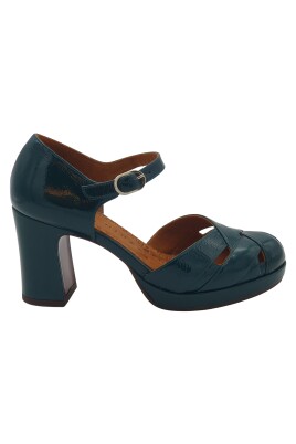 vintagestil-cut-out-pumps-i-gron