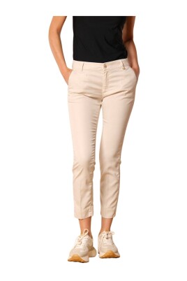 slim-fit-chino-capri-bukser