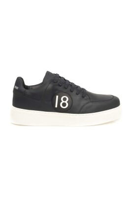 timeless-sneakers-for-modern-man