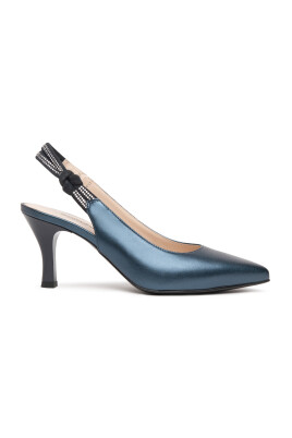 blue-sandals-with-t80-detail