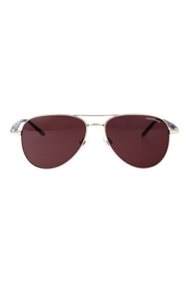 stylish-sunglasses-for-a-sunny-day