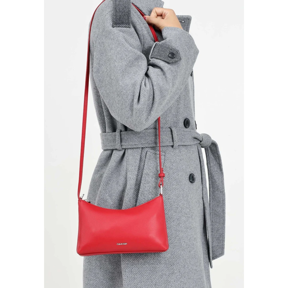 Calvin Klein Rode Schoudertas Minimalistisch Elegant Veelzijdig Red Dames