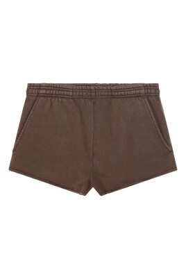 shorts-for-a-stylish-look