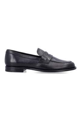 sorte-lukkede-loafers-til-kvinder