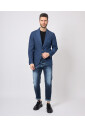veste-bleue-avec-revers-et-poches