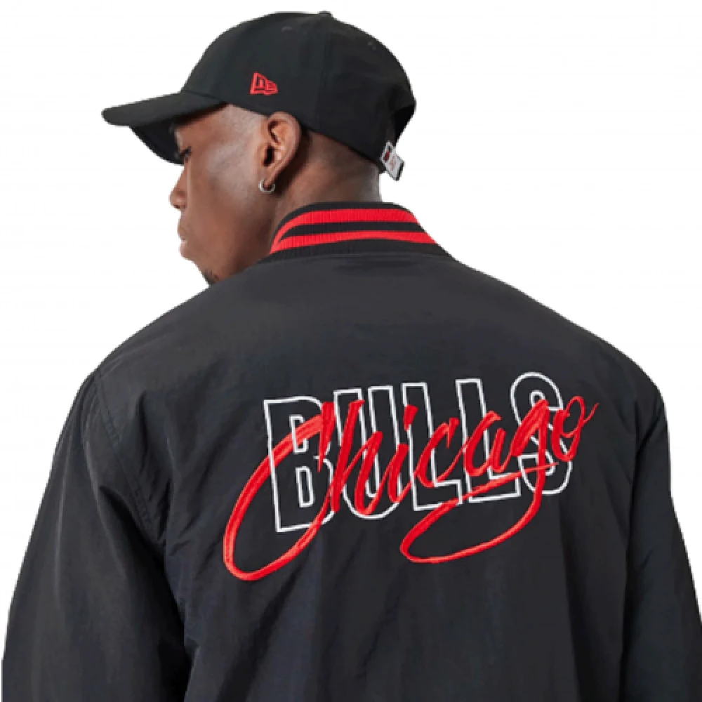 new era Chicago Bulls Bomberjack Rood Zwart Black Heren