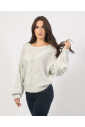 pull-blanc-avec-broderie-a-l-encolure-avant-et-arriere