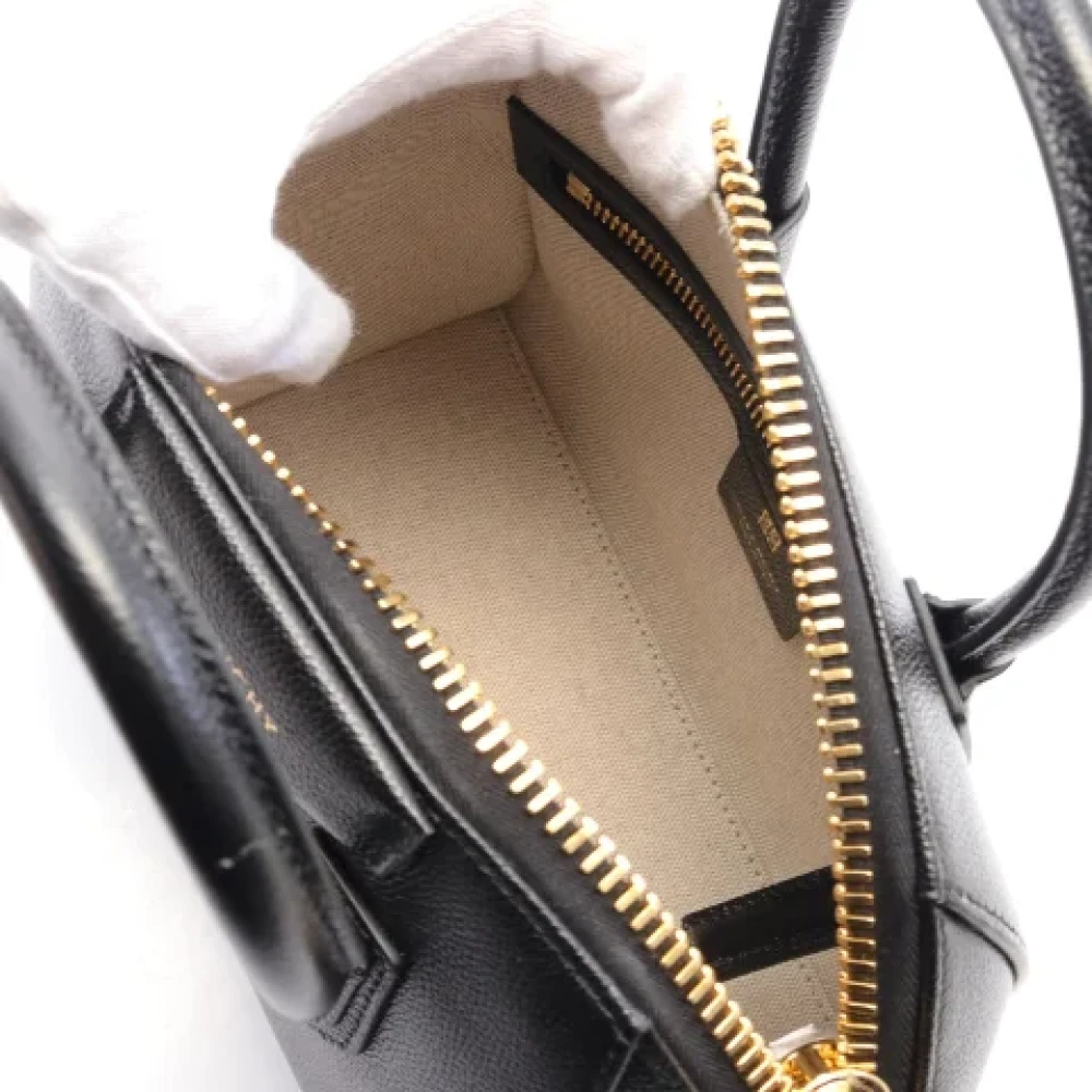 Givenchy Pre-owned Leather handbags Black Dames