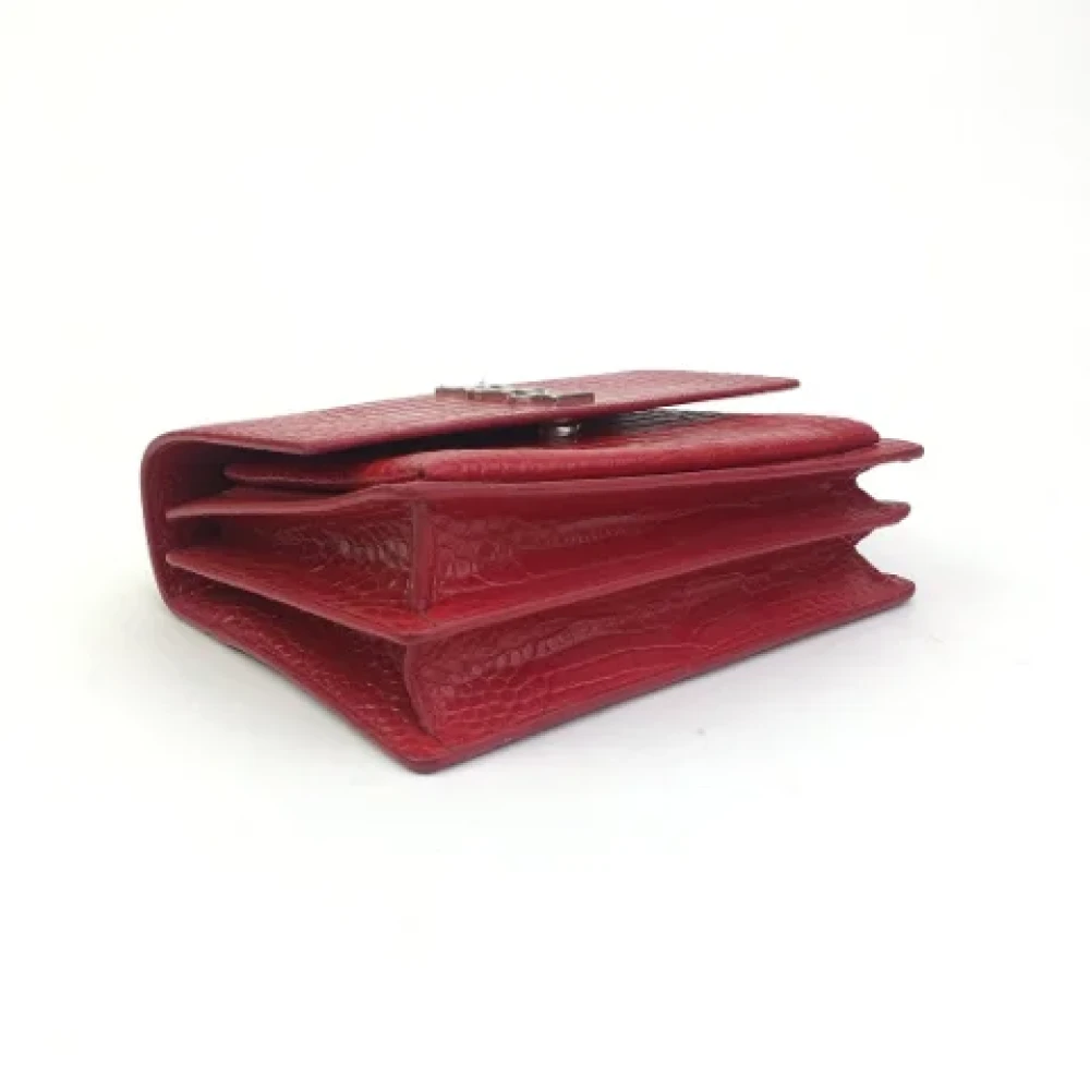 Saint Laurent Vintage Pre-owned Leather shoulder-bags Red Dames