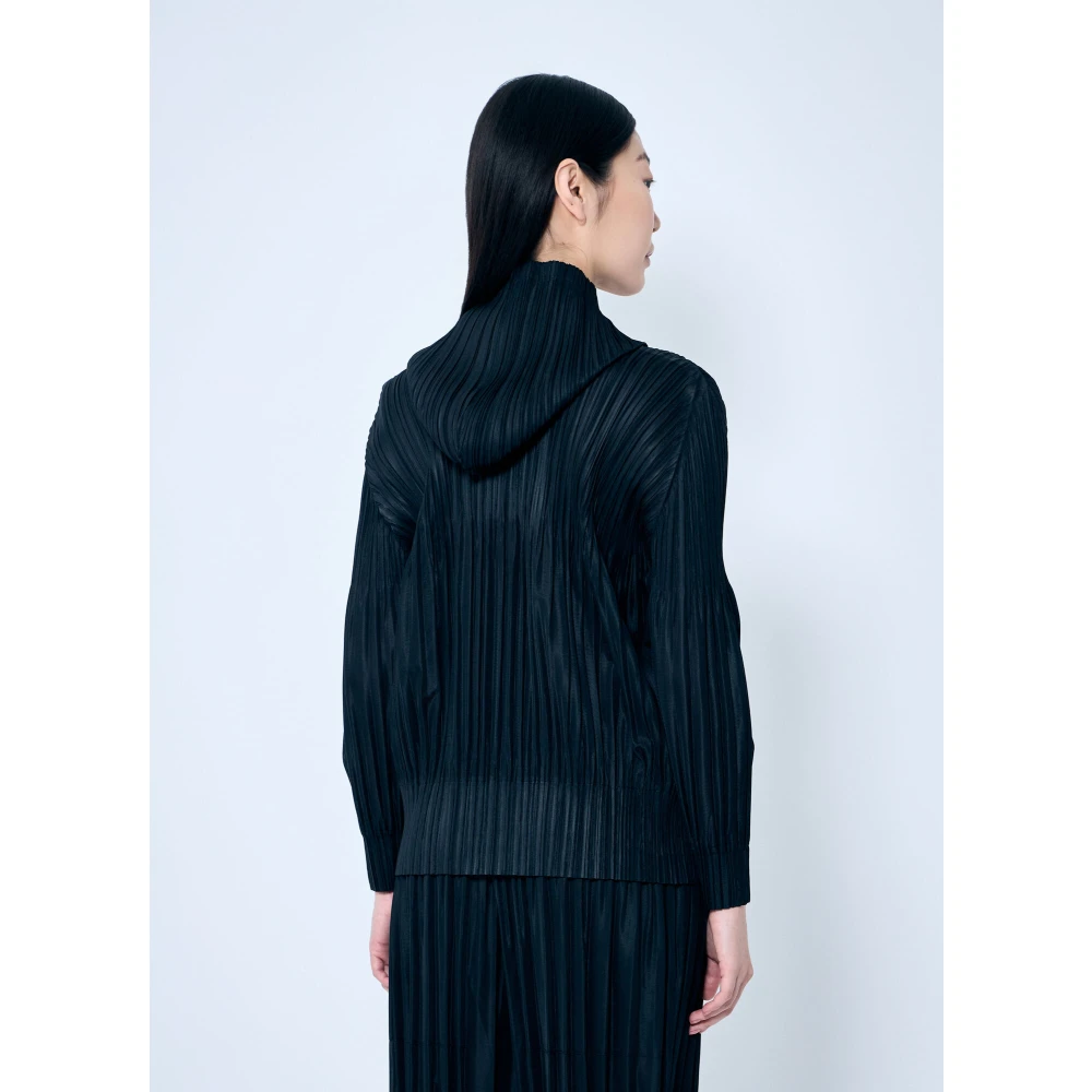 Issey Miyake Geplooide Hoodie met rits Black Dames