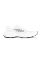 white-sneakers-for-women