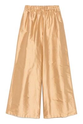 001c-avio-produit-elegant-et-a-la-mode