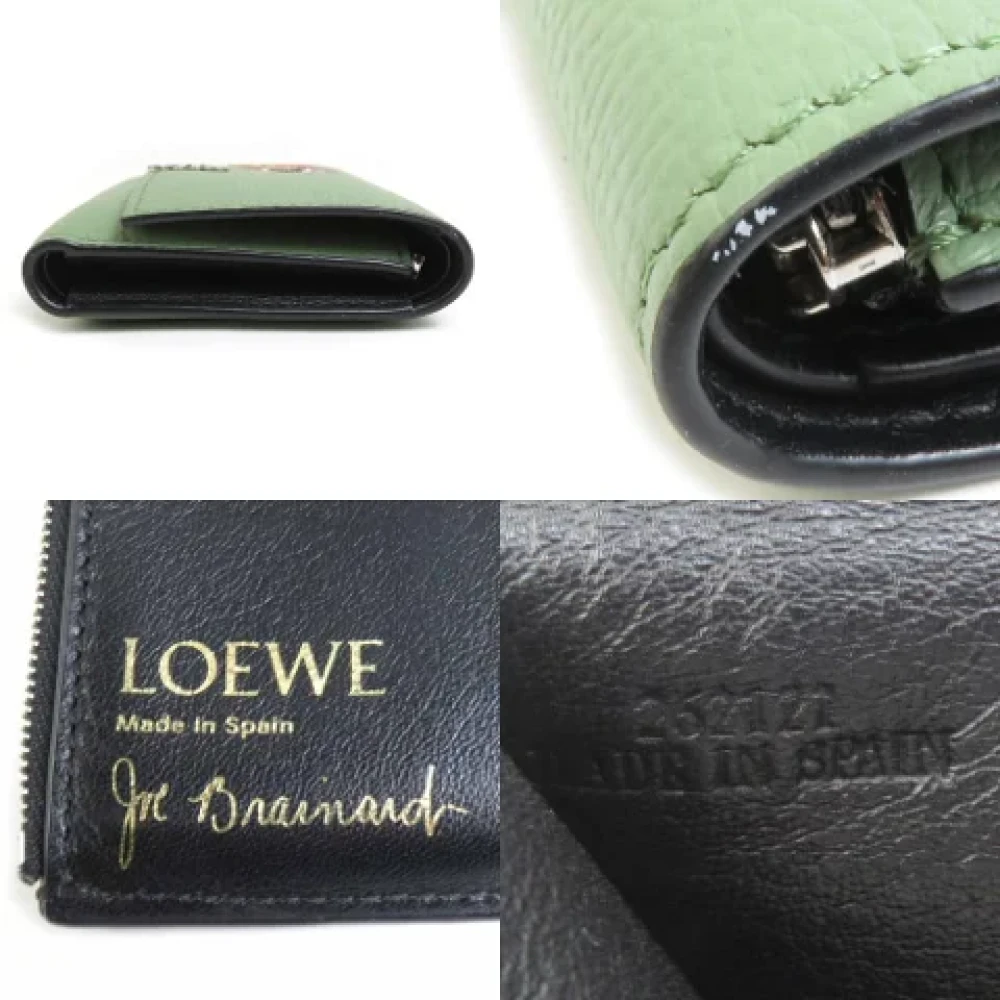 Loewe Pre-owned Leather wallets Green Dames