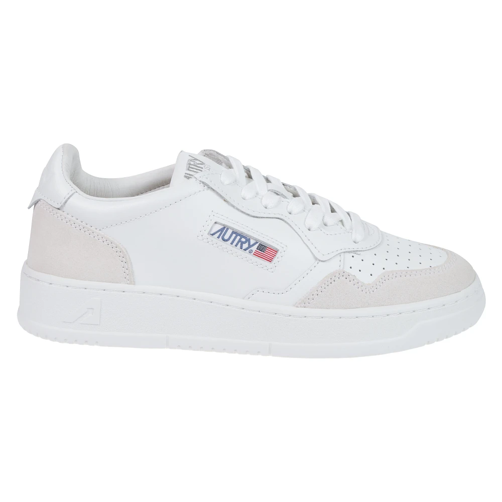 Autry Medalist Low - Male - Sneakers - White - 8 Uk - Shoes