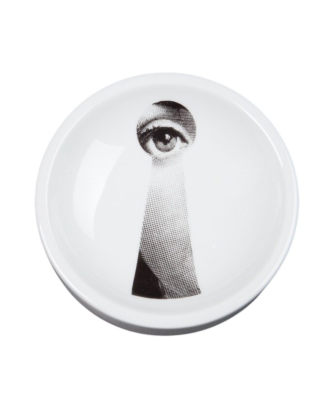 round-porcelain-ashtray-with-lina-cavalieris-face