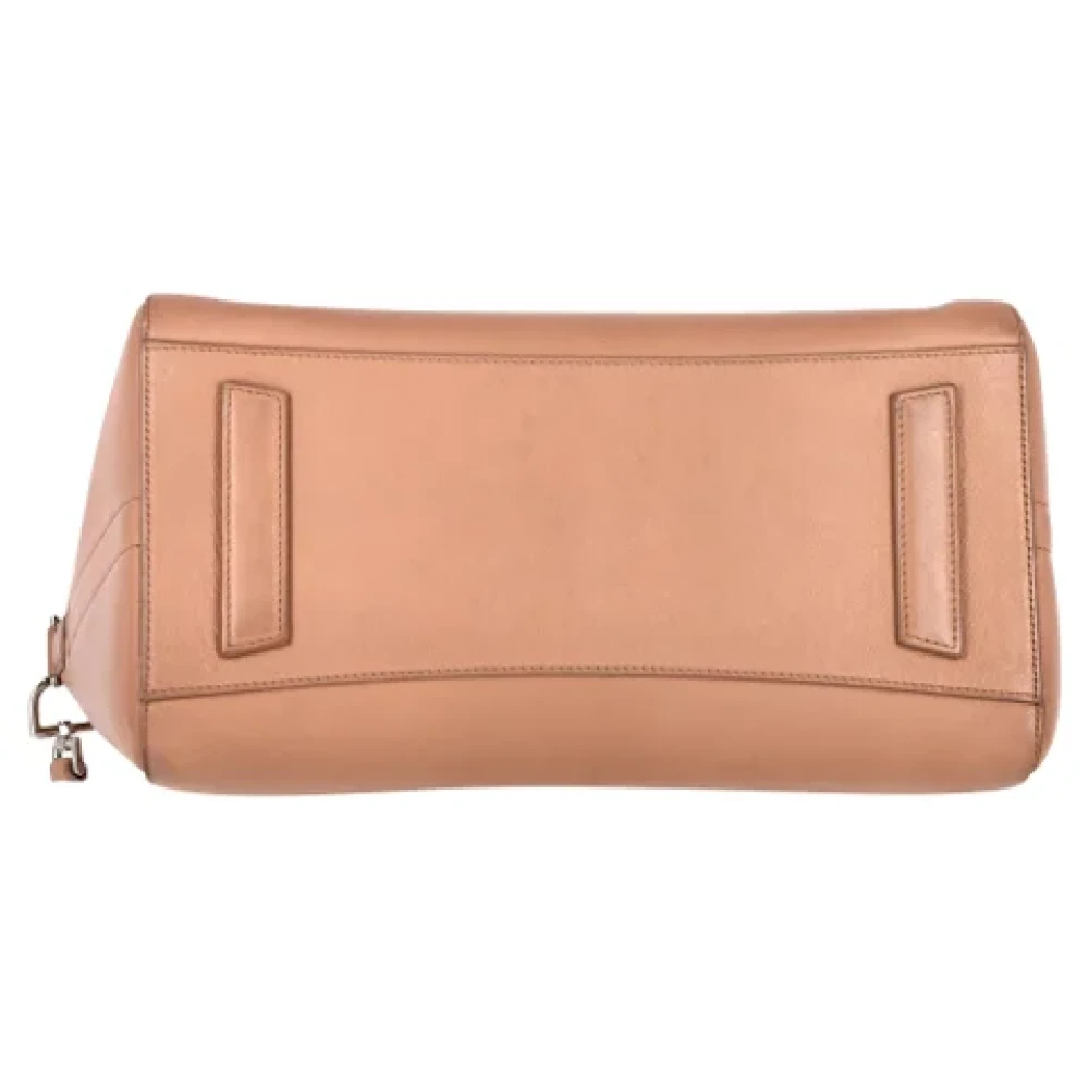 Givenchy Pre-owned Leather handbags Beige Dames