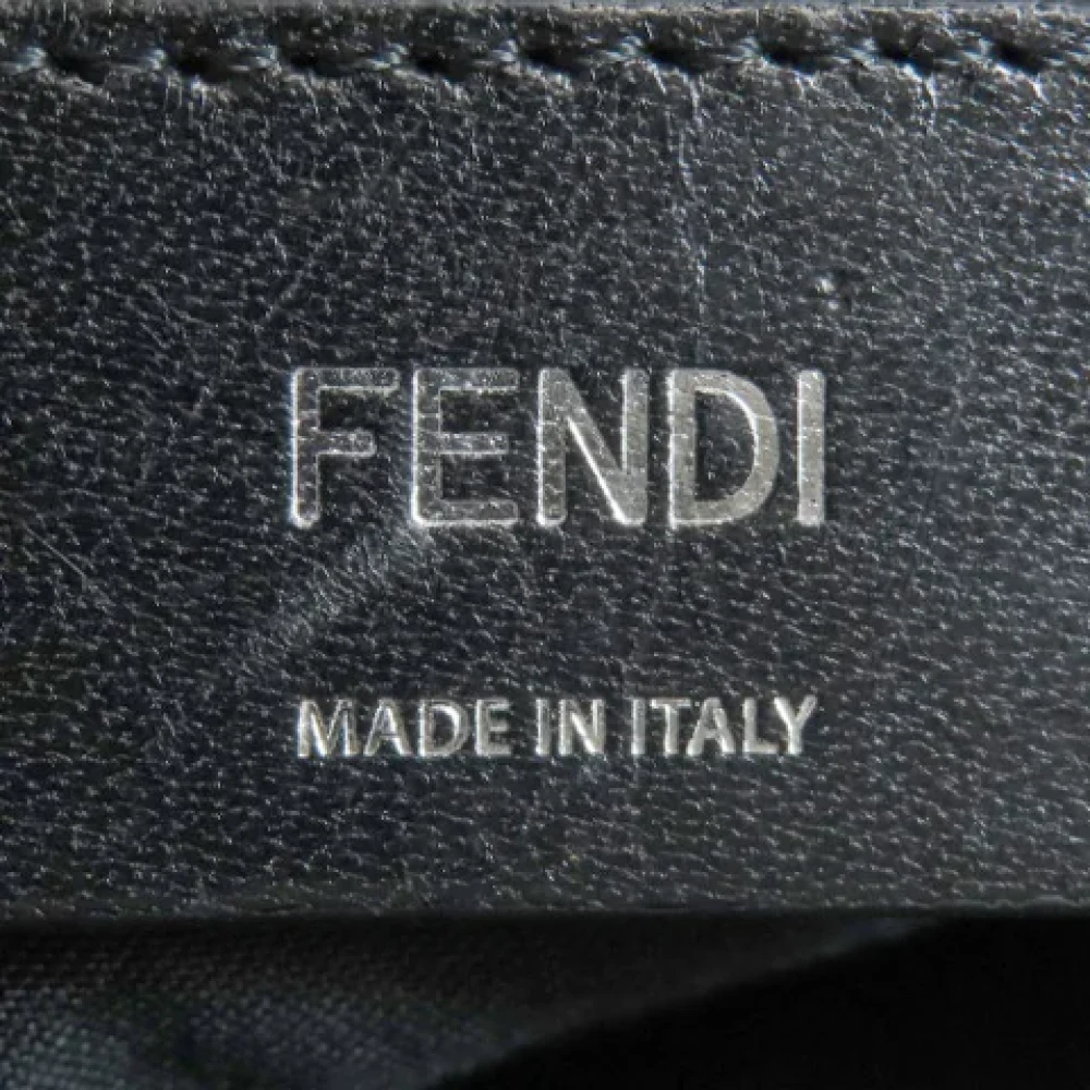 Fendi Vintage Pre-owned Plastic shoulder-bags Gray Dames