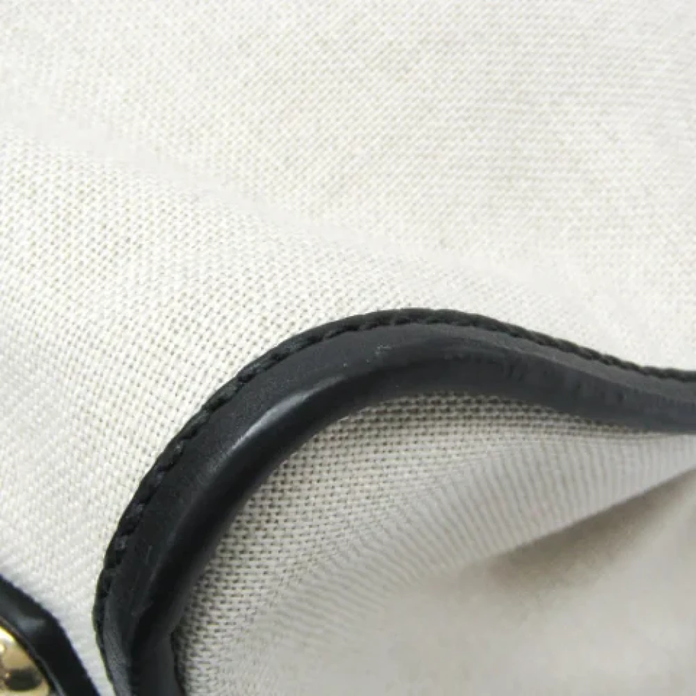 Salvatore Ferragamo Pre-owned Canvas handbags White Dames