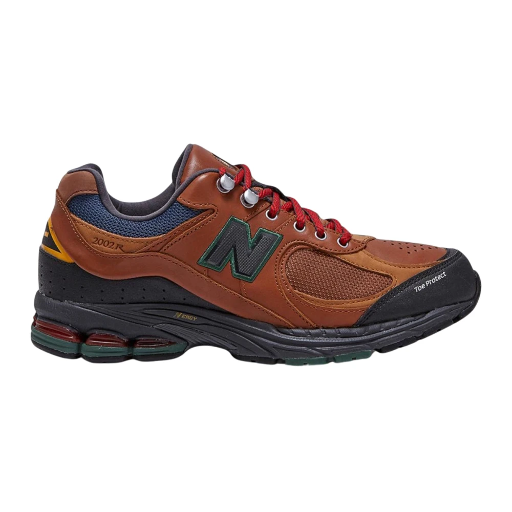 New Balance Leren sneakers met technische stofinzetten Heren Schoenen Bruin