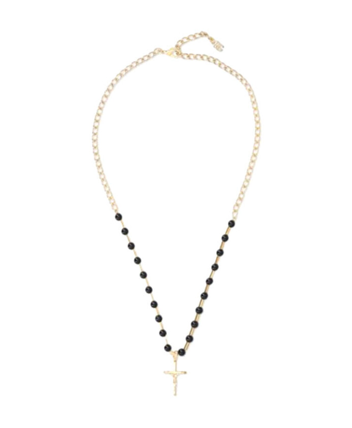 elegant-necklace-with-unique-design
