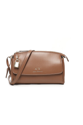 stylish-camel-shoulder-bag-with-zip