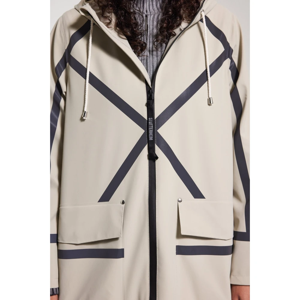 Stutterheim Lichtgewicht A-Lijn Regenjas met Tape Strepen Beige Dames