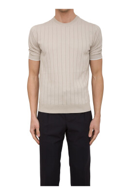 knit-t-shirt-in-trendy-style