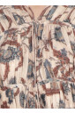 robe-beige-en-coton-avec-col-en-v