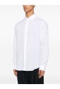 witte-button-up-overhemd-klassieke-stijl