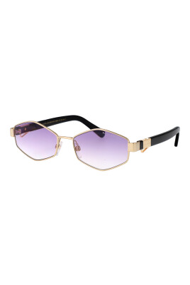stylish-sunglasses-for-a-sunny-day