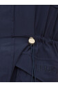 robe-bleue-avec-un-design-elegant