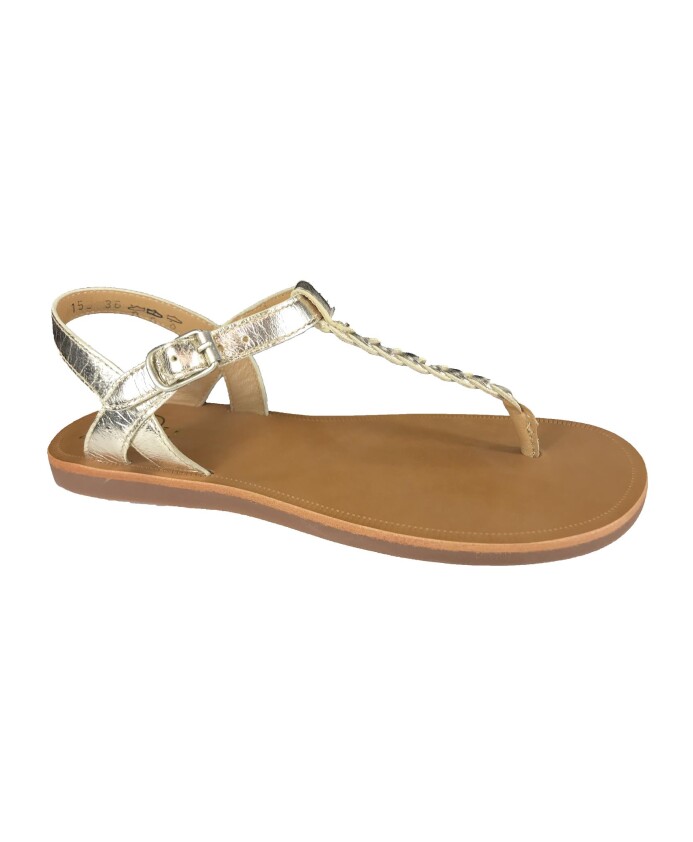 comfortabele-trendy-platte-sandalen