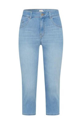 shakira-style-blue-jeans