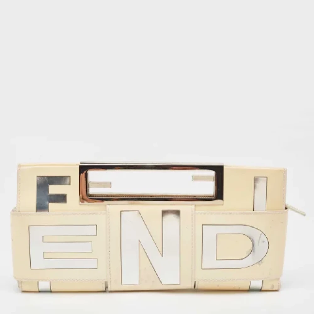Fendi Vintage Pre-owned Leather clutches Beige Dames