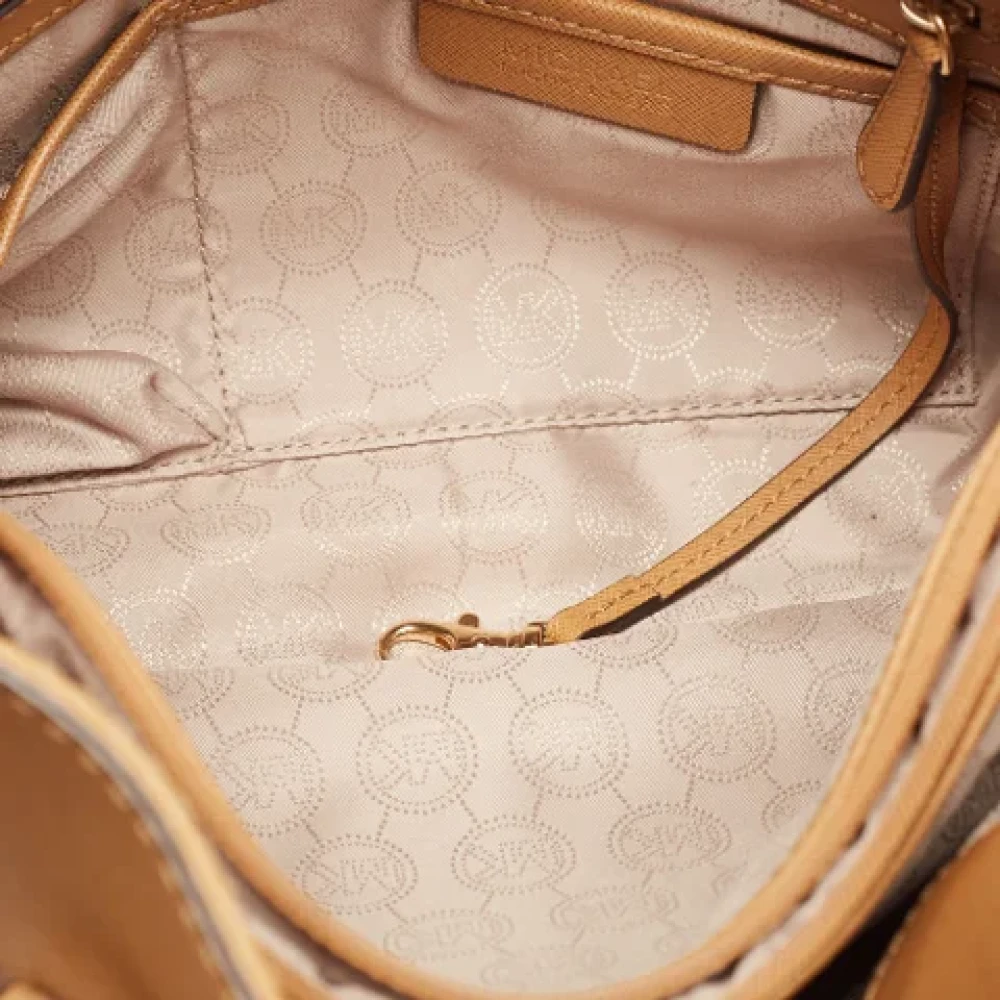 Michael Kors Pre-owned Leather totes Beige Dames
