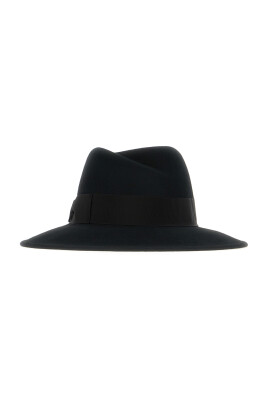 stylish-hats-collection