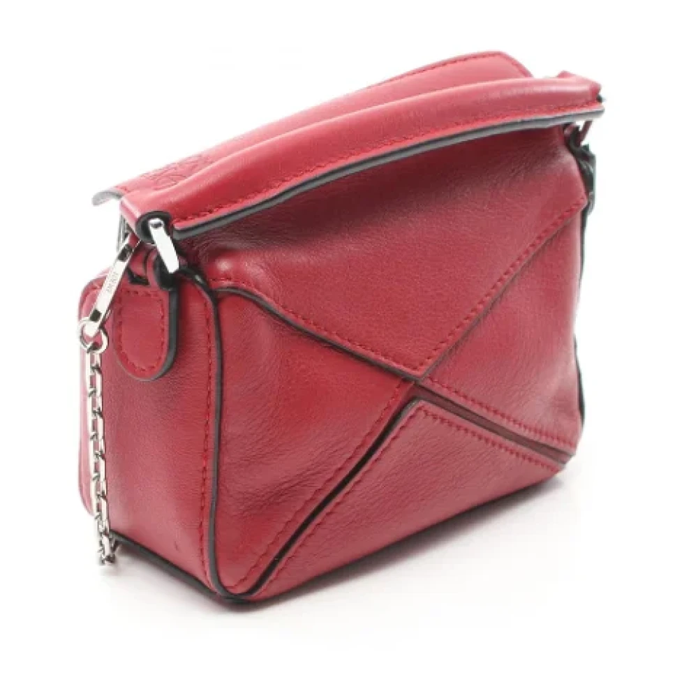 Loewe Pre-owned Leather handbags Red Dames