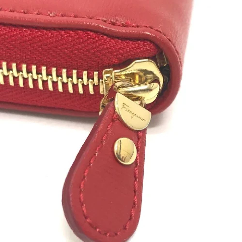 Salvatore Ferragamo Pre-owned Leather wallets Red Dames